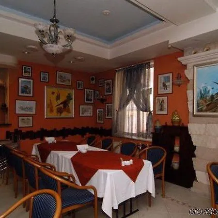 Mesogios Готель Кишинів