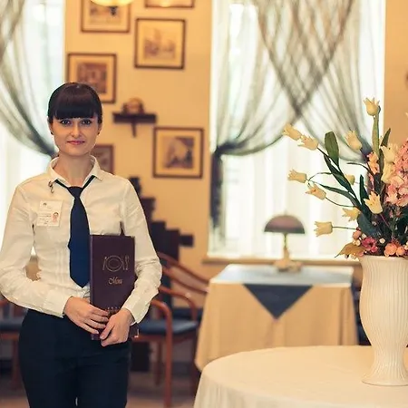 Готель Mesogios